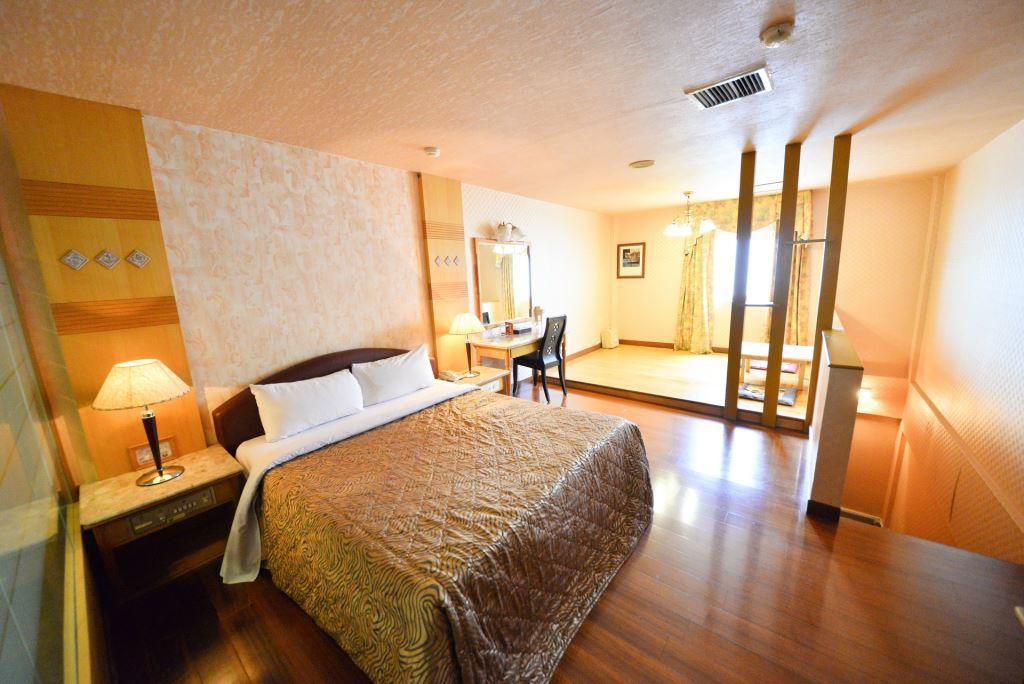 Paiwei Motel Tajnan Kültér fotó