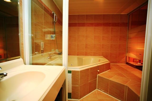 Paiwei Motel Tajnan Kültér fotó